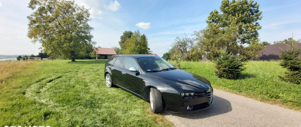 Alfa Romeo 159 cena 20000 przebieg: 214380, rok produkcji 2009 z Szczecinek małe 379